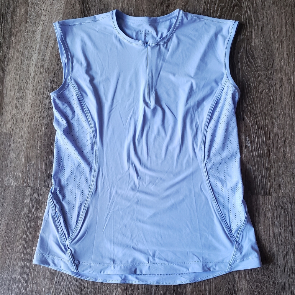 Athleta Womens Light Blue Sleeveless Athletic Gym Workout Top Size XL
